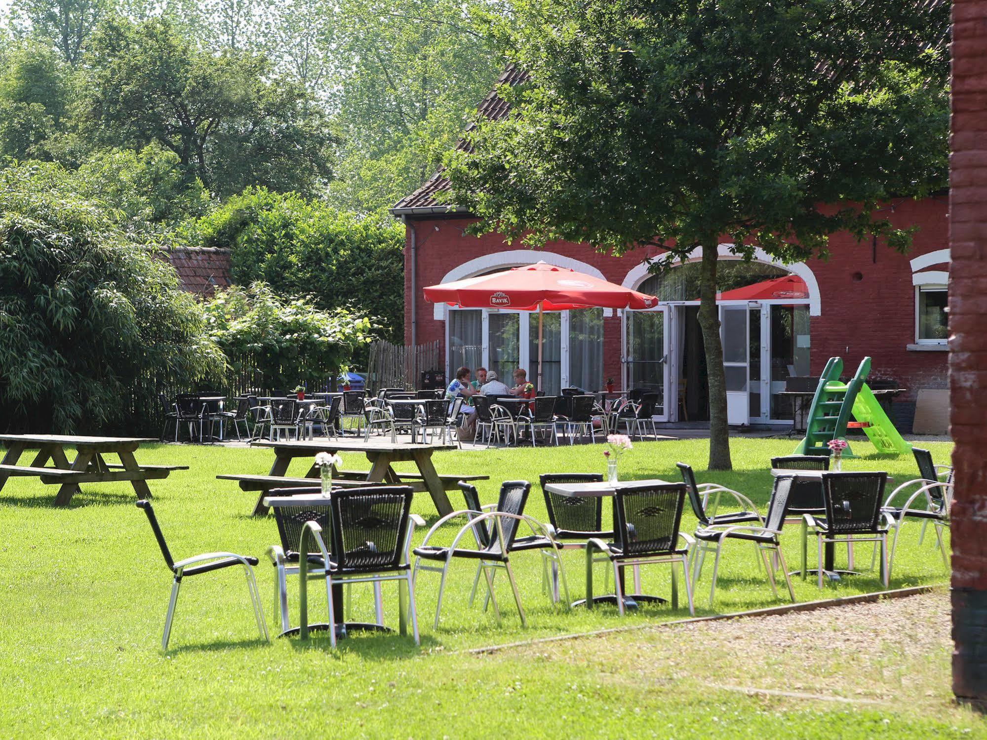 Hotel 'T Roodhof Oostkamp Bagian luar foto